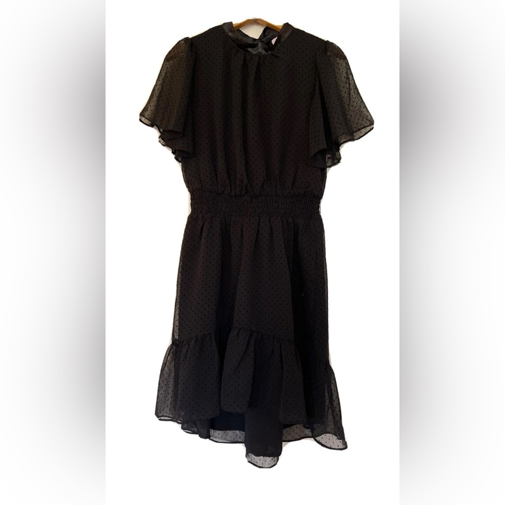NWT Chelsea28 Nordstrom Dress MEDIUM Black Dotty Mesh Tie Back Flutter Sleeve